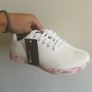 BRAND NEW NOBULL Trainers - Womens Size 8